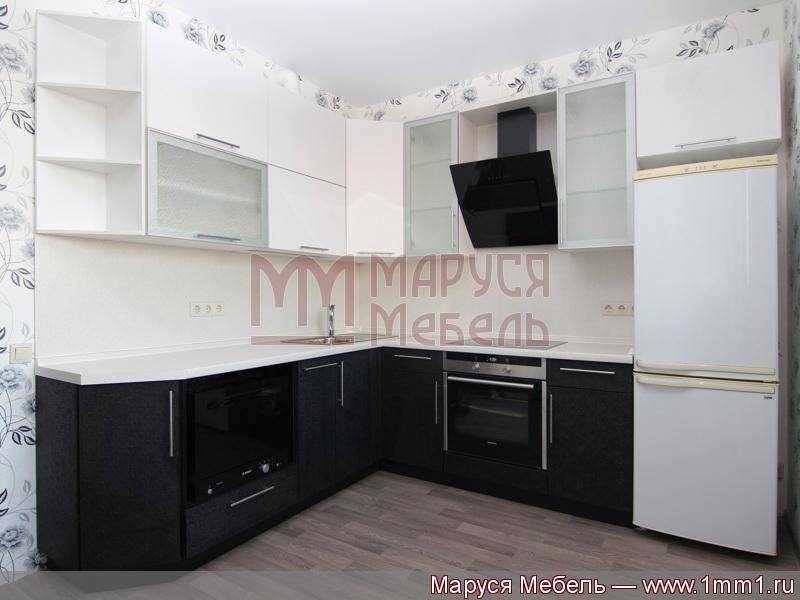 кухня угловая пластик в Мурманске