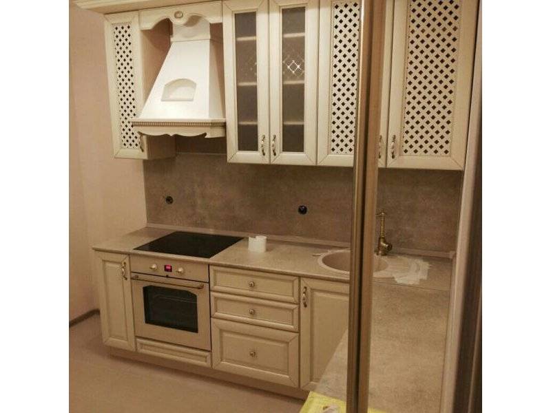 кухня из массива дерева в Мурманске