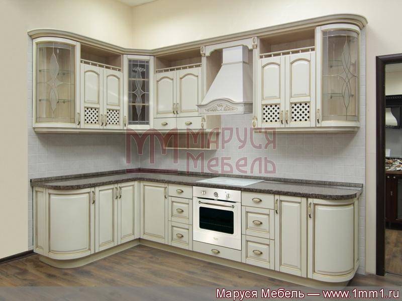 кухня угловая классика массив в Мурманске