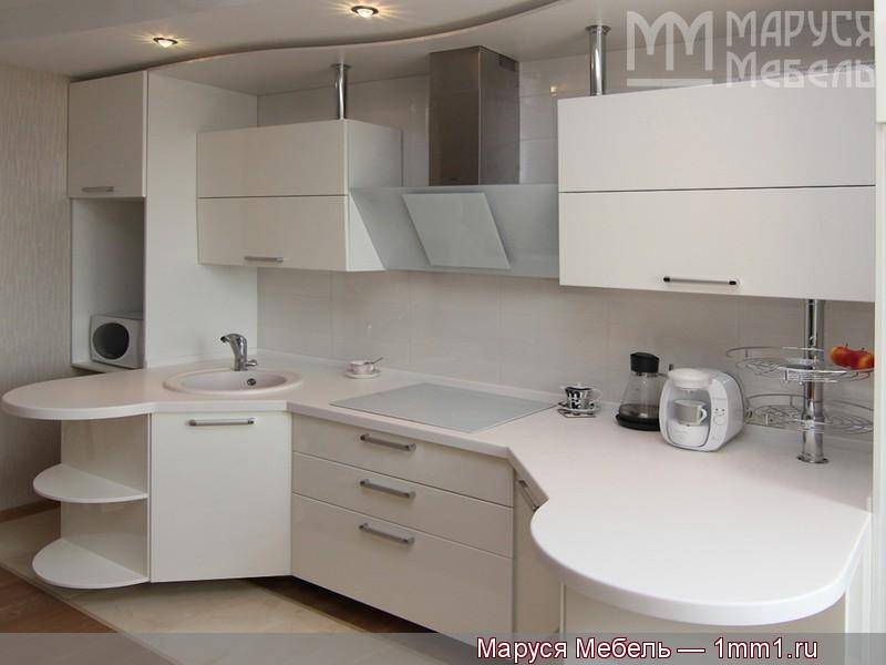 оригинальная симметричная кухня из мдф в Мурманске