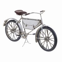 модель bicycle серебристого цвета в Мурманске